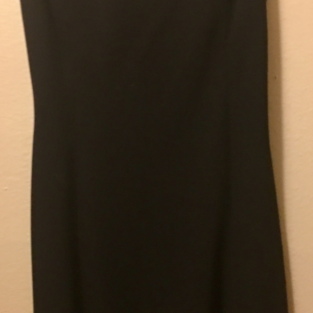 Simple Black - Picture 3 of 4